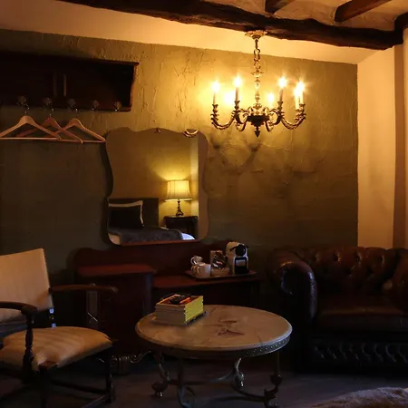 La Vie En Rose Boutique Ardennen - Cherain 住宿加早餐酒店