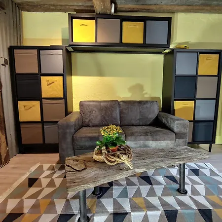 La Vie En Rose Bed and Breakfast 4*