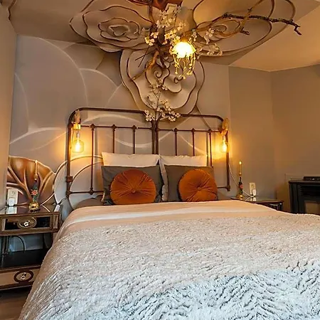 La Vie En Rose Boutique Ardennen - Cherain Bed & Breakfast 4*